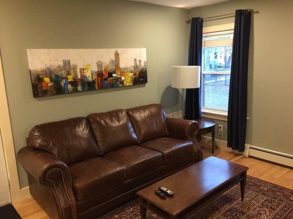 שרלוט טאון Fairholm Boutique Inns חדר תמונה