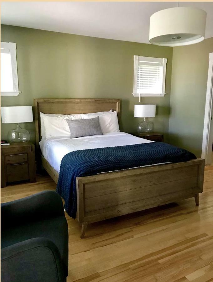 שרלוט טאון Fairholm Boutique Inns מראה חיצוני תמונה